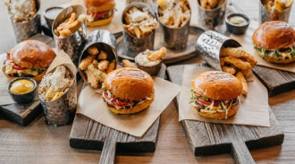 BURGER&PIZZETTA-     