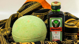 Jägerbomb    Jägermeister