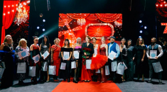     7   Moulin Rouge