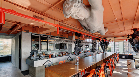 �������� APR.L Bar �� ���������� Prscco bar