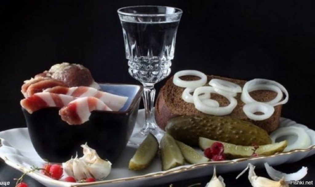 RestoraNews-Russkie-i-Vodka-02.jpg