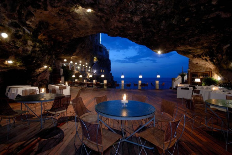 09-RestoranNews-Grotta-Palazzese.jpg