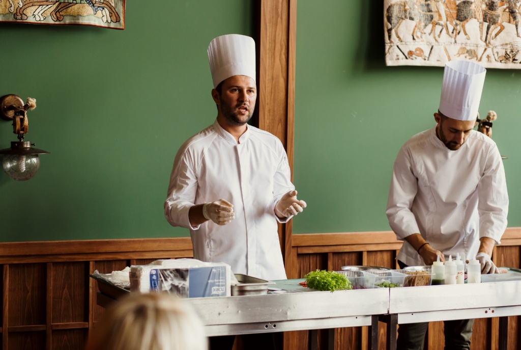 Tork-Черноморская_соль-RestoranNews-03.jpg Tork-Черноморская_соль-RestoranNews-03.jpg