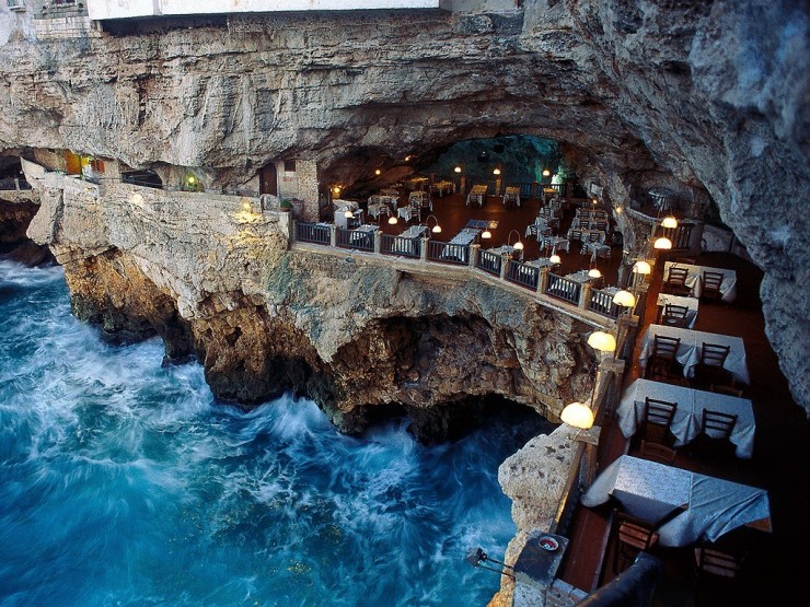 09-02-RestoranNews-Grotta-Palazzese.jpg