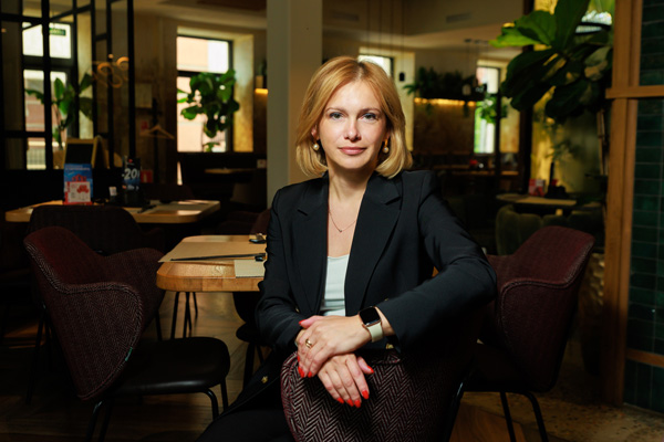 Елена-Гордий.jpg Елена-Гордий.jpg