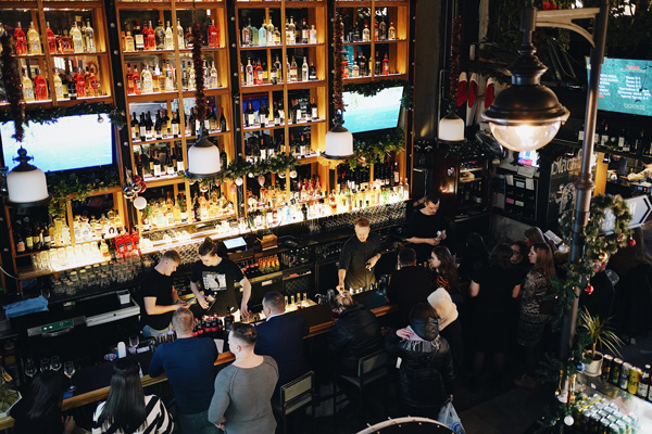 Blackstone-Bar.JPG