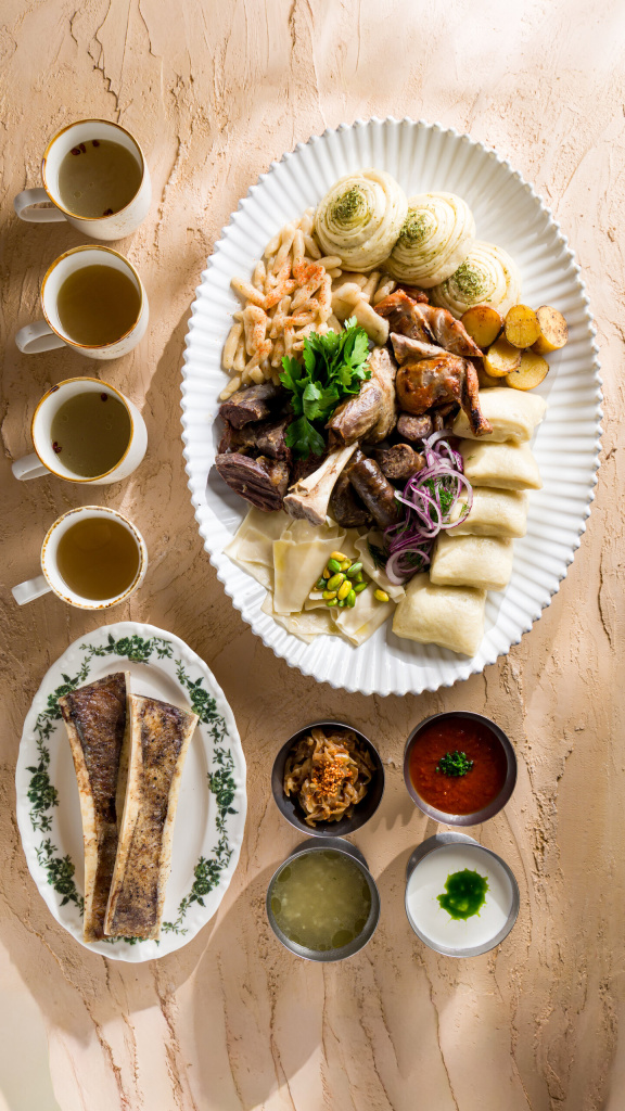 02-Restoran News-ULLU.jpg