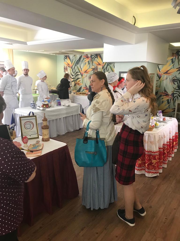 RestoranNews-Vozrozhdaem-Tradicii-01.jpg
