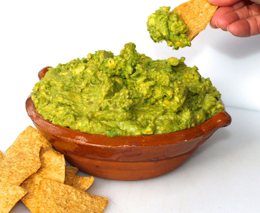 RestoranNews-Guacamole-cheese-02.jpg
